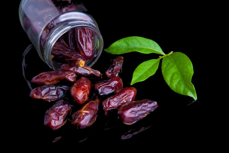 Borong Kurma Terus Dari Kilang — Jimat Sehingga 40%